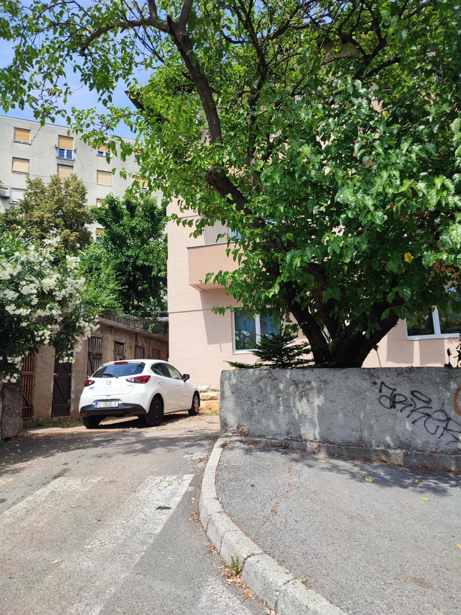 Fami Superior One Bedroom Apartment Rijeka Eksteriør billede