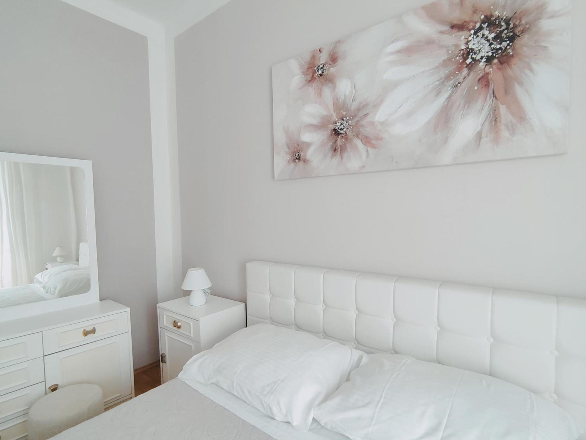 Fami Superior One Bedroom Apartment Rijeka Eksteriør billede