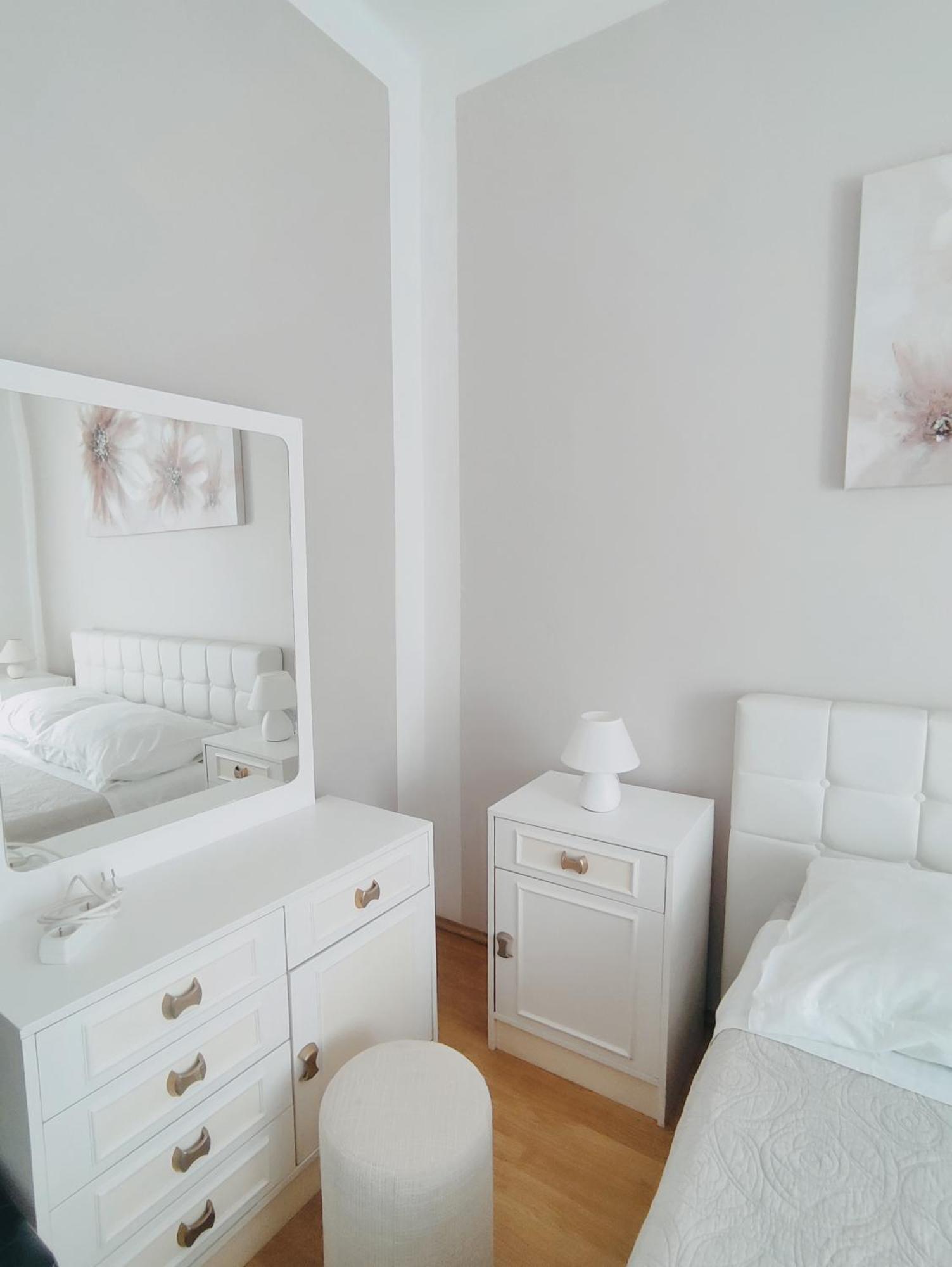 Fami Superior One Bedroom Apartment Rijeka Eksteriør billede