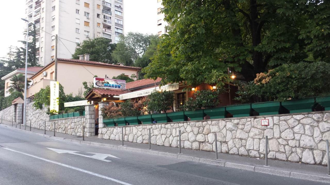 Fami Superior One Bedroom Apartment Rijeka Eksteriør billede