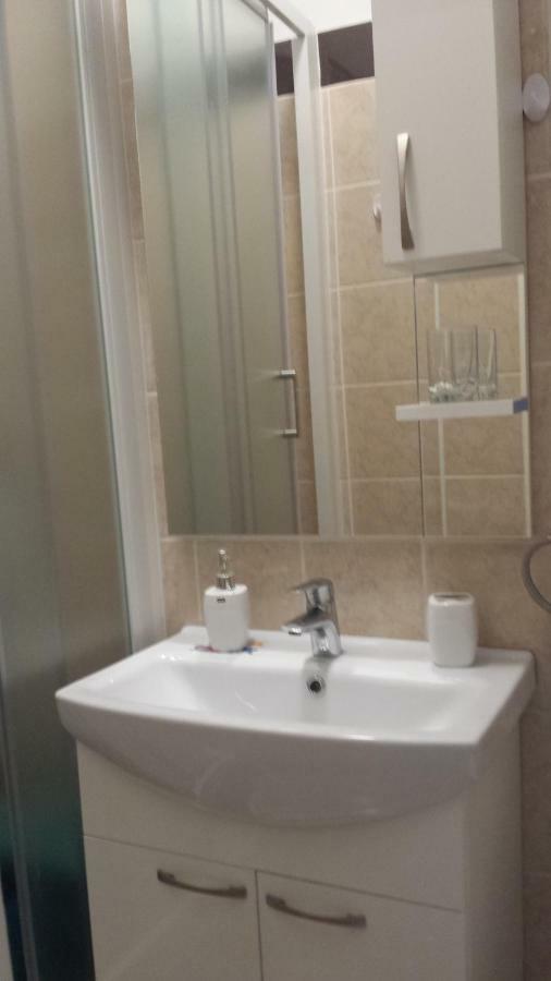 Fami Superior One Bedroom Apartment Rijeka Eksteriør billede